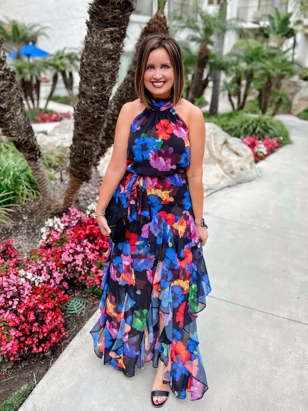 Betsy & Adam Sleeveless Halter Neck Ruffle Skirt Floral Chiffon Gown